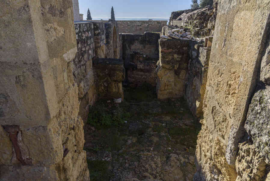 Córdoba - conjunto arqueológico Madinat al-Zahra o ciudad califal de Medina Azahara 18.jpg